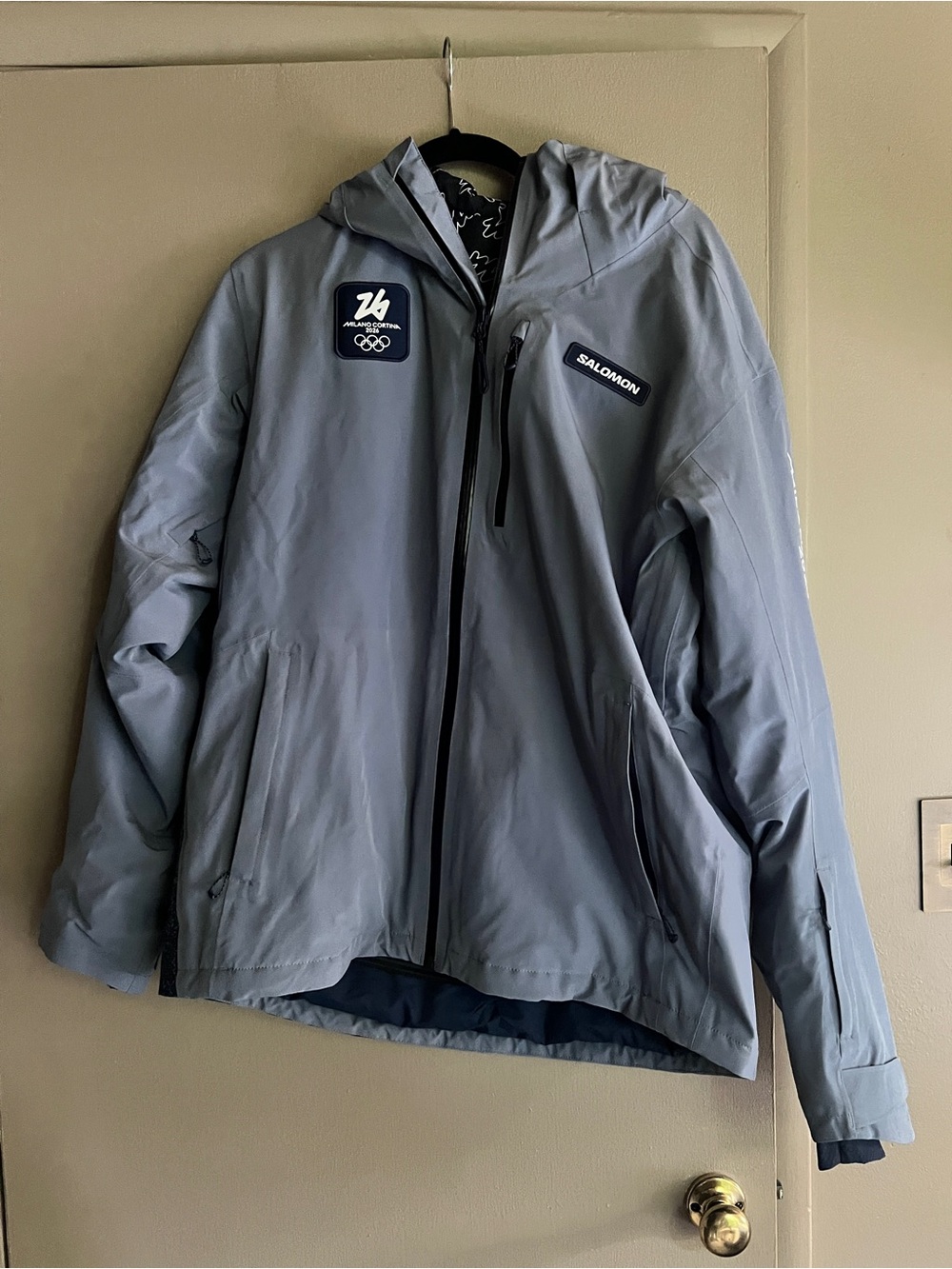 Salomon Men's Gray Hooded Ski & Snowboard Jacket